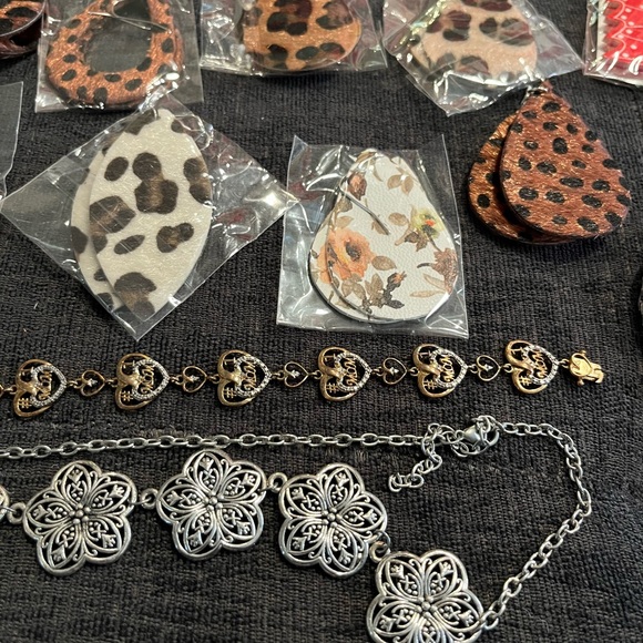 Jewelry Bundle - Picture 3 of 4